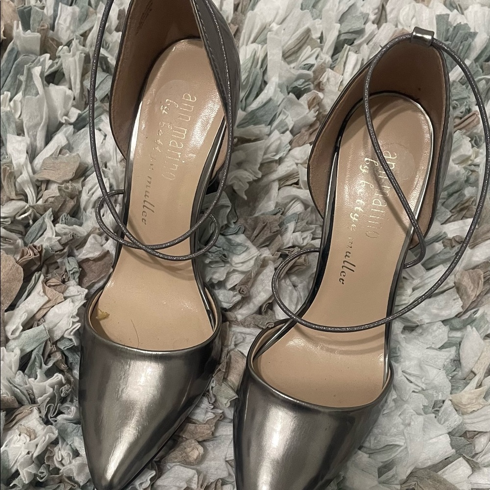 Shoes - Picture 2 of 4